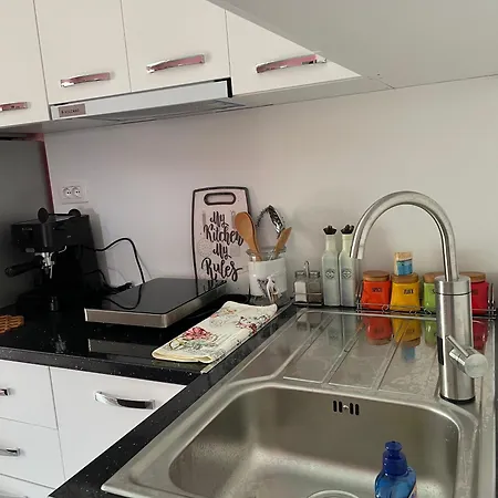 Vila Miracle Garden *