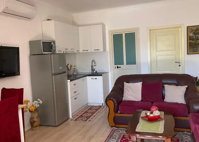 Villa Miracle Garden Avlonya